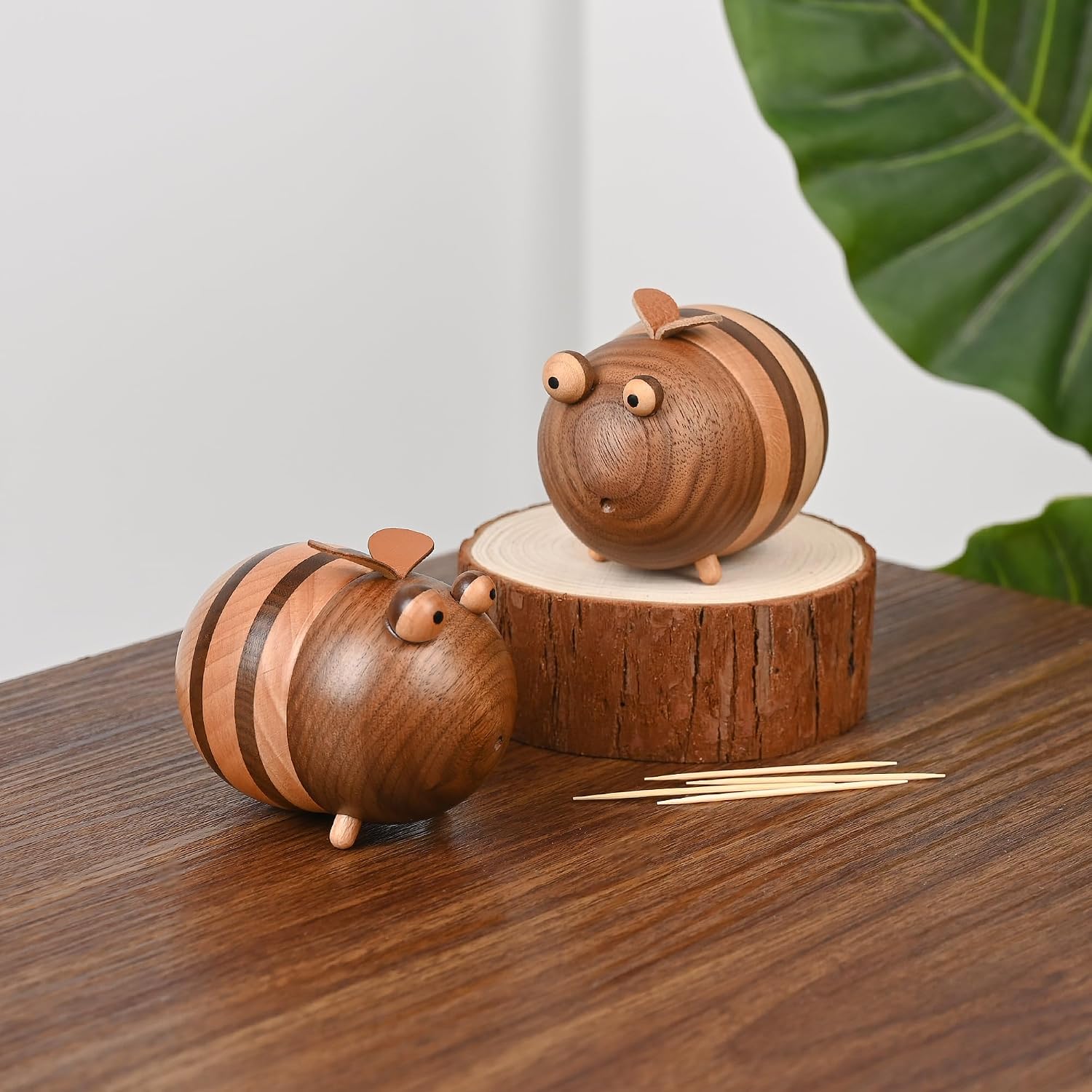 ที่ใส่ไม้จิ้มฟันรูปผึ้งพร้อมไม - Kitchen Gadgets Images บทวิจารณ์และราคา