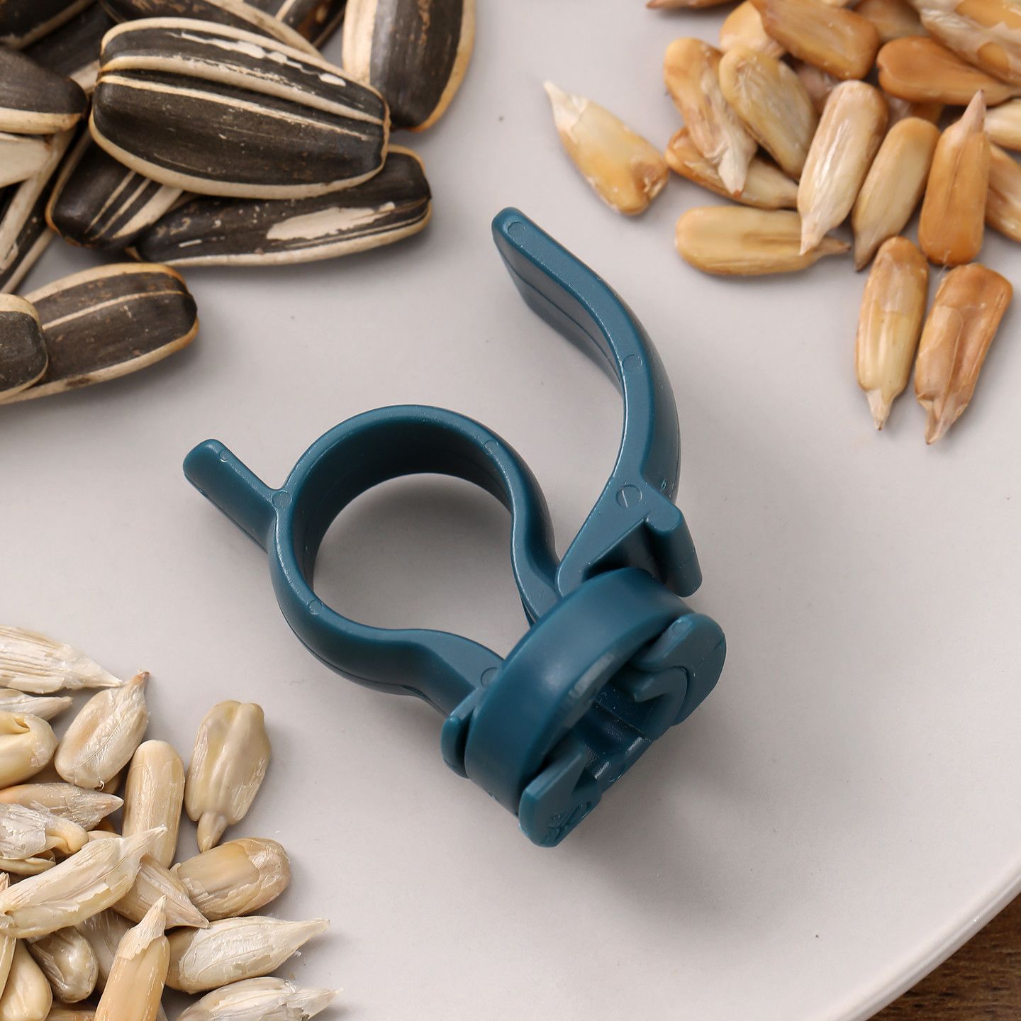 ที่กะเทาะเมล็ดถั่วขนาดเล็ก 4 ช - Kitchen Gadgets You Must Have บทวิจารณ์และราคา